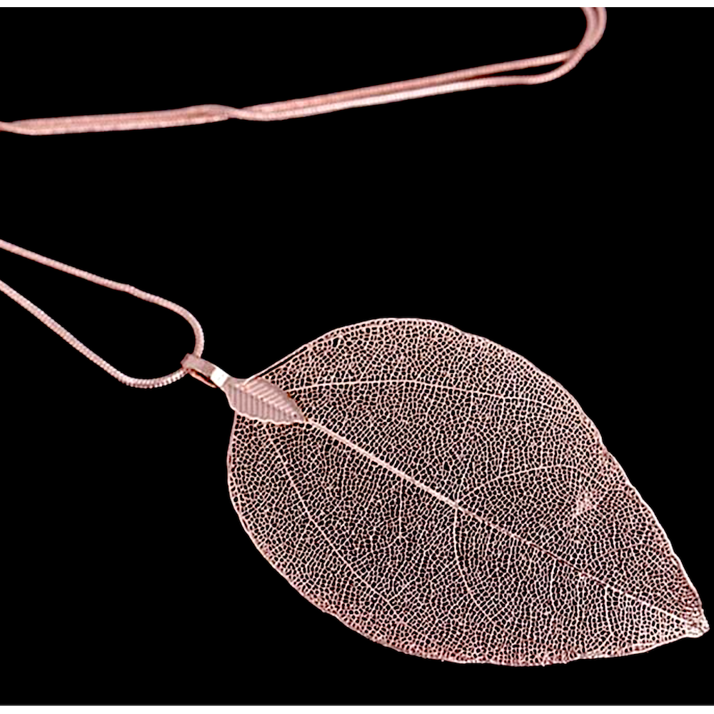 Collier Sautoir Feuille Véritable Trempée Rosée Collier Sautoir Feuille Véritable Trempée Rosée