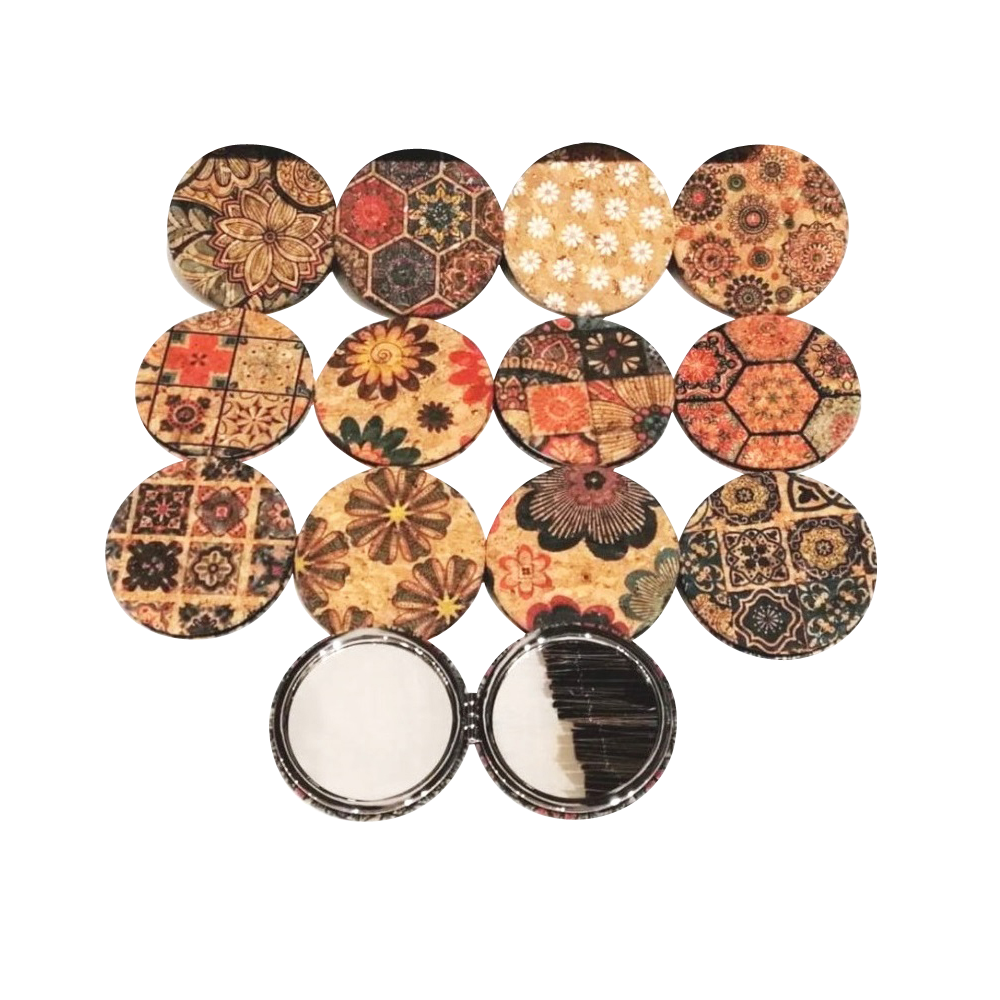 Assortiment de 12 miroir de poche en liège naturel avec motifs variés. Assortiment de 12 miroir de poche en liège naturel avec motifs variés.