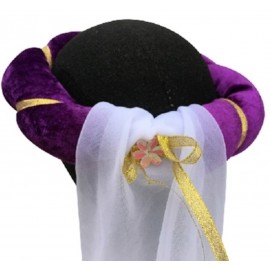 zoom coiffe en velours violet avec ruban dorée - vue de dos